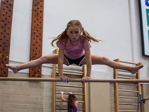 girl doing parkour