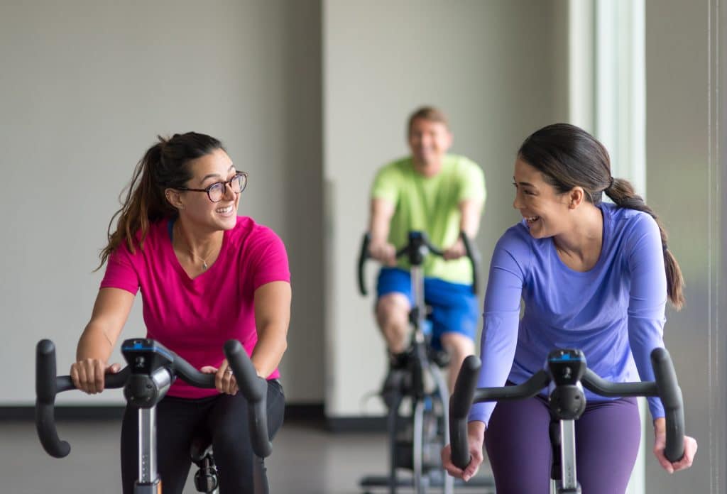 女子騎自行車參加 Ex 組